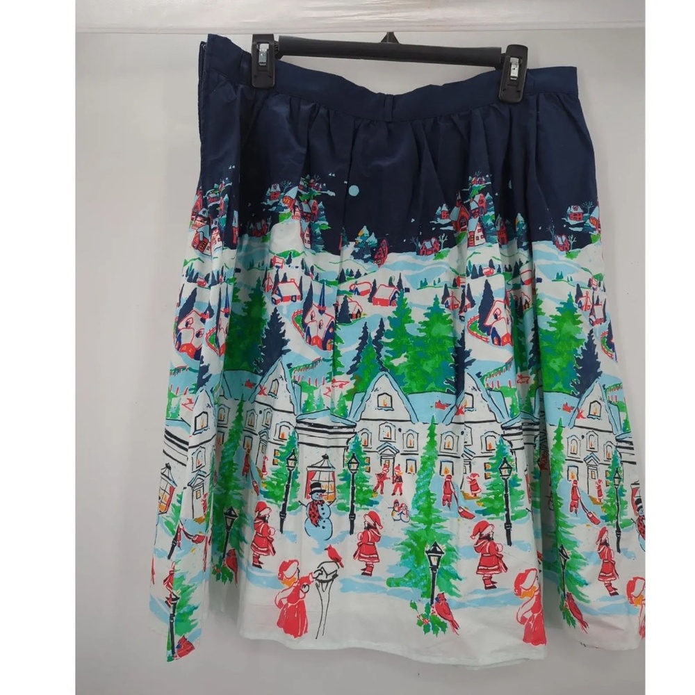 ModCloth Winter‎ Wonderland Skirt Holiday Village Print A-Line Size L - Picture 7 of 9